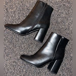 Madden girl size 8 NWOT